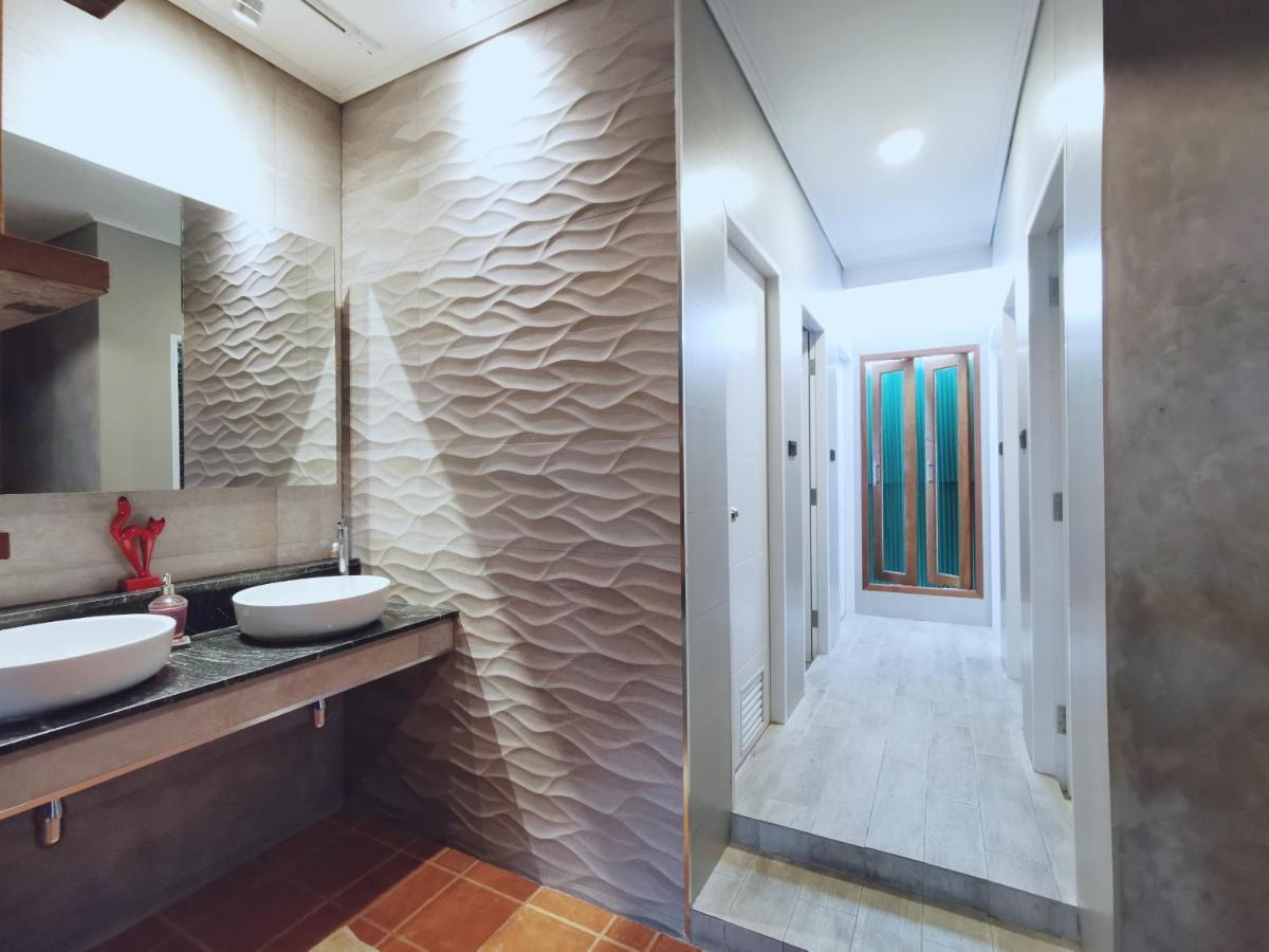 Tavee Guesthouse Bangkok Luaran gambar