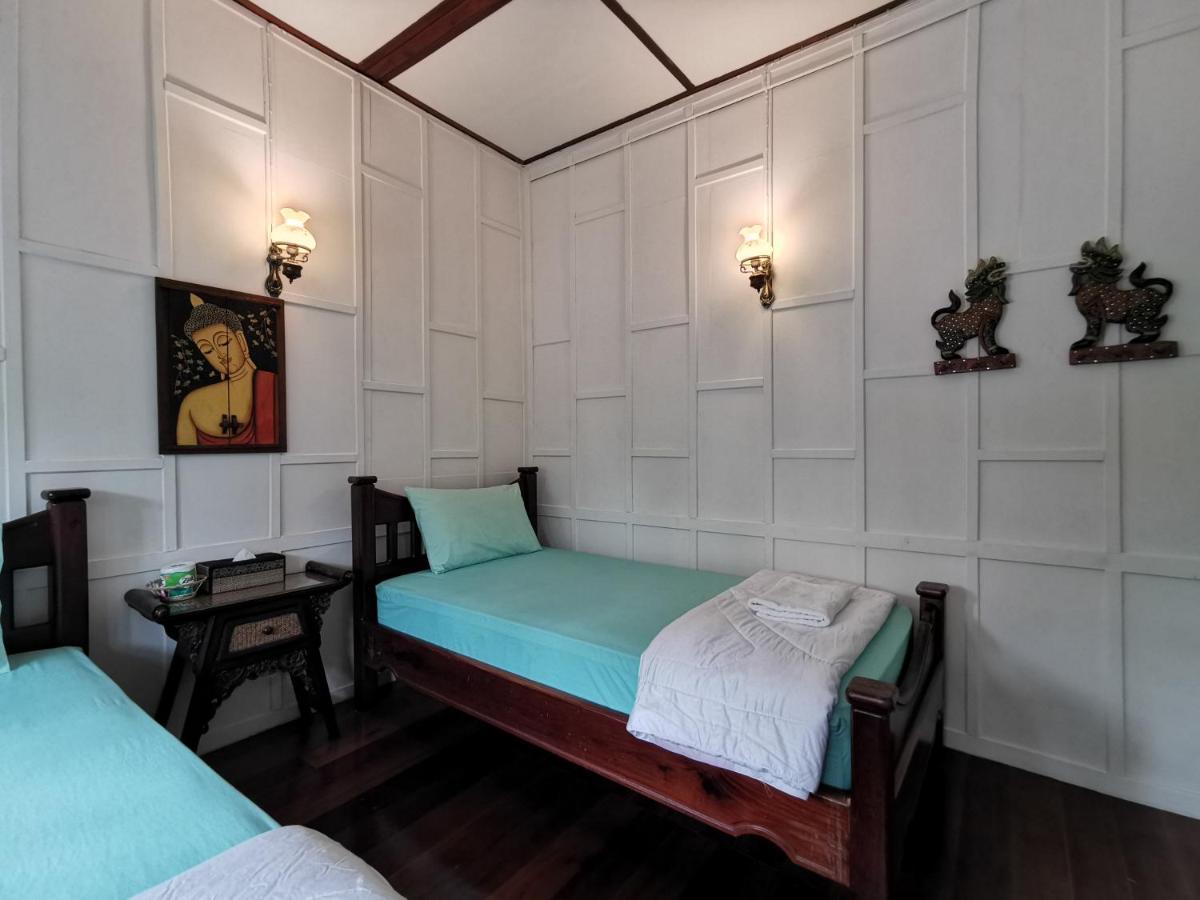 Tavee Guesthouse Bangkok Luaran gambar